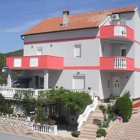 Apartments Malnar ノヴィ・ヴィノドロスキー エクステリア 写真