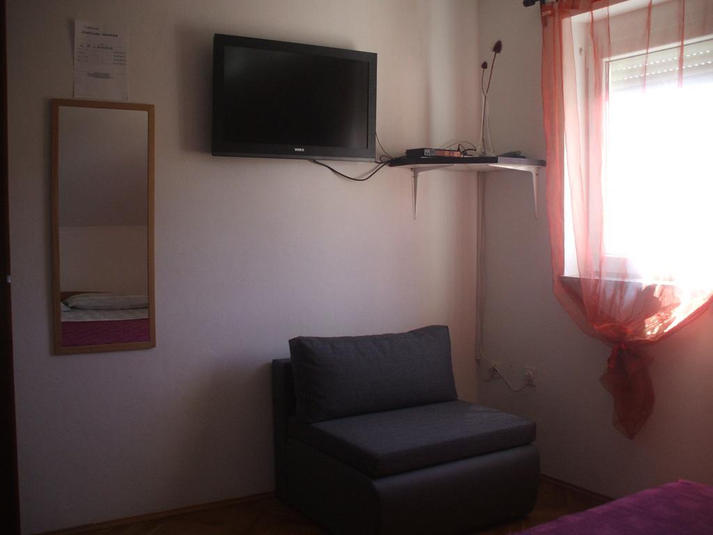 Apartments Malnar ノヴィ・ヴィノドロスキー エクステリア 写真